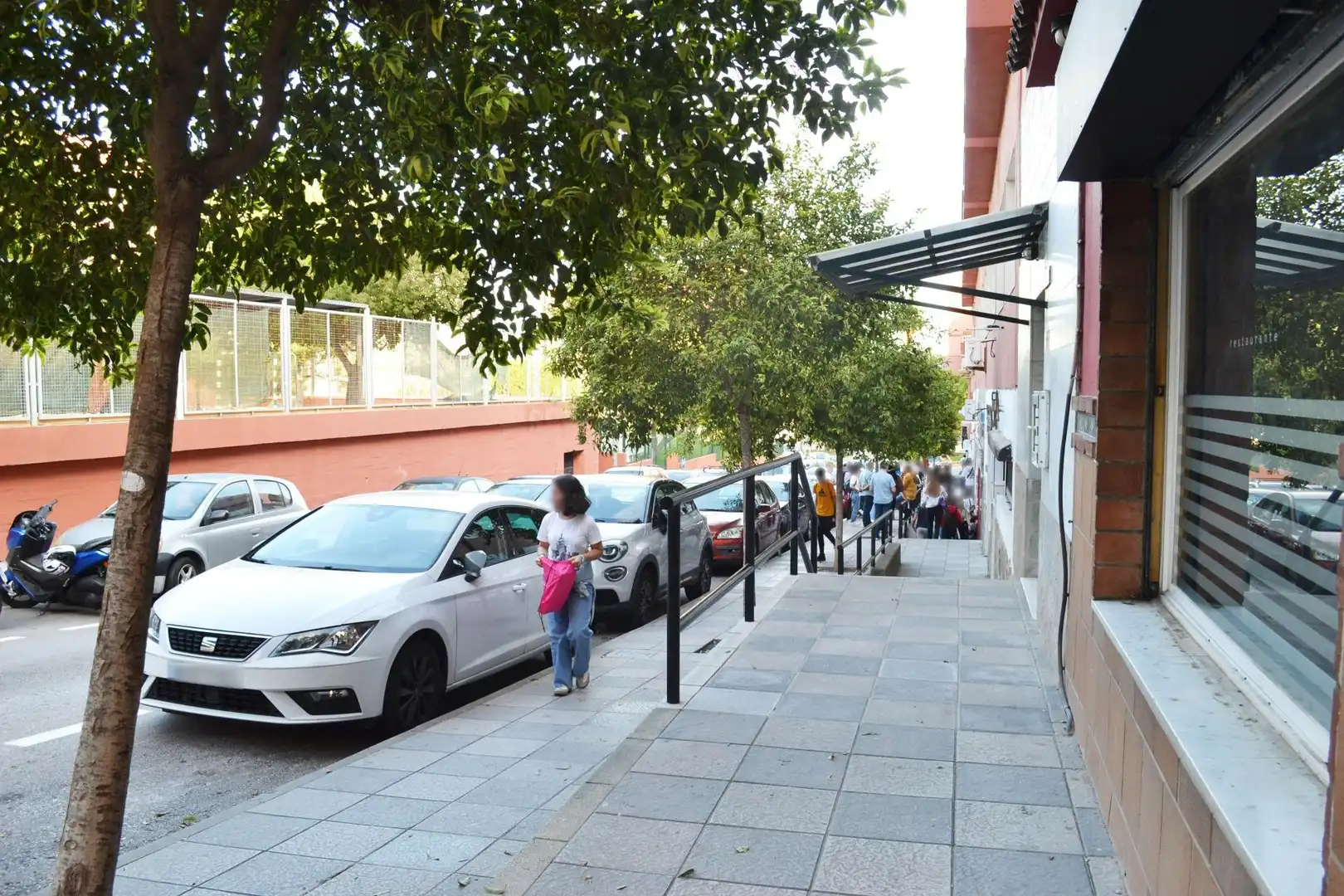 Parking de Local de alquiler en Algeciras con Aire acondicionado y Amueblado