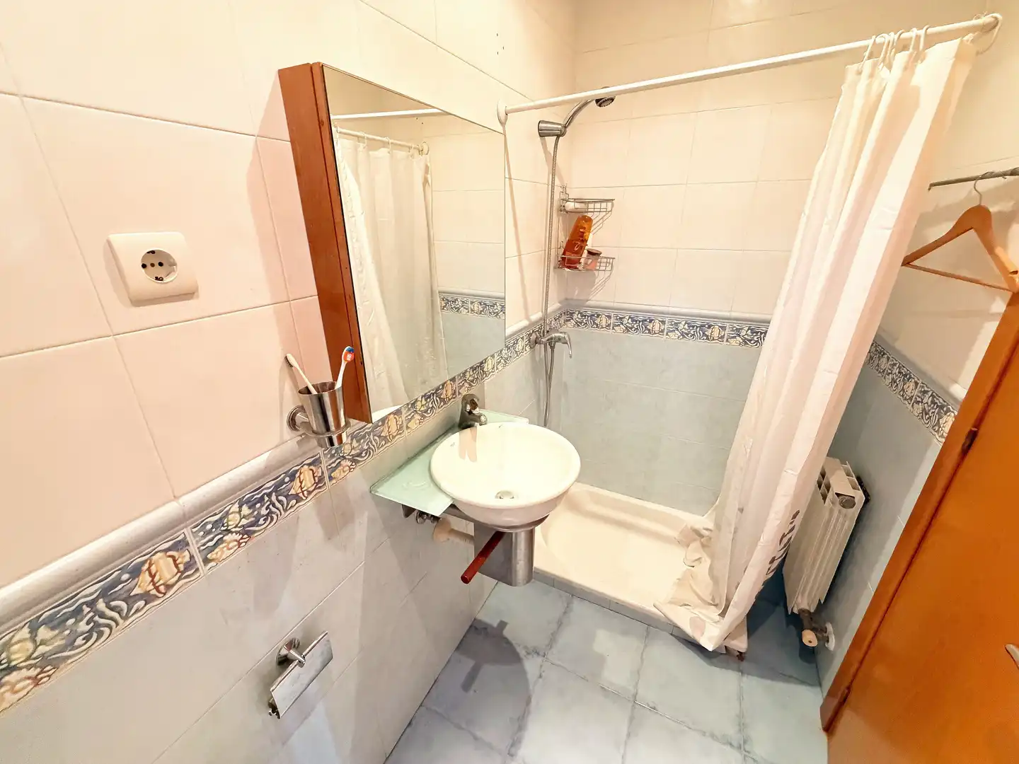 Baño de Casa o chalet de alquiler en Pallejà con Calefacción y Terraza