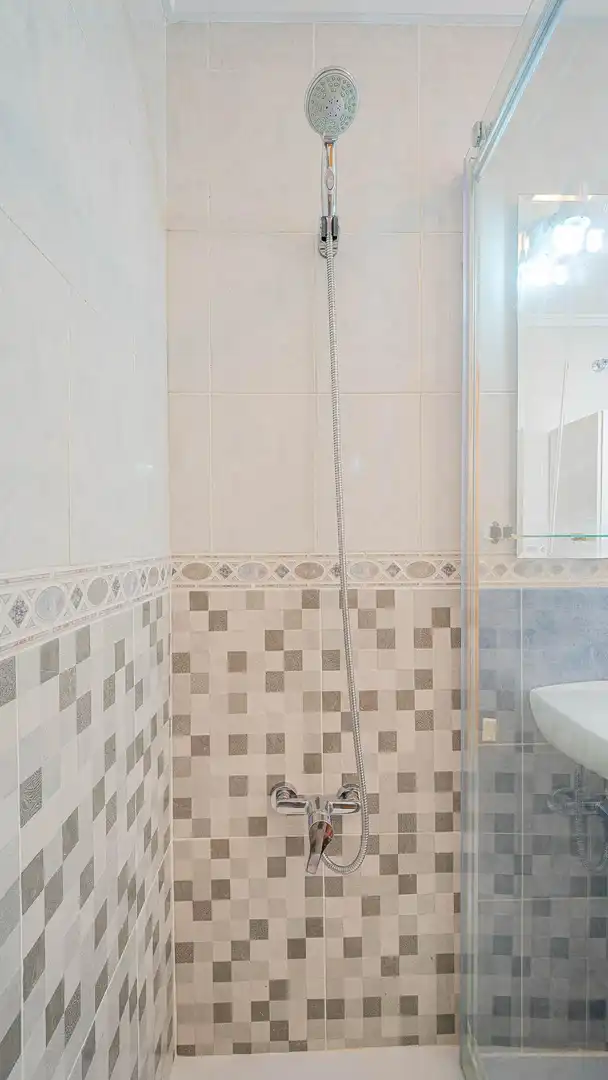 Bany de Apartament en venda en Torrevieja amb Aire condicionat, Terrassa i Moblat
