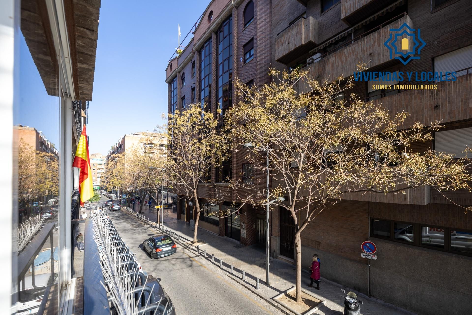 Vista exterior de Pis en venda en  Granada Capital amb Aire condicionat, Calefacció i Traster