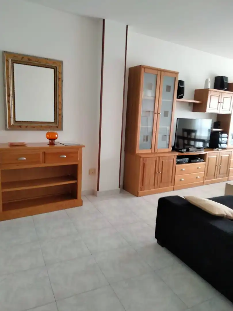 Wohnzimmer von Wohnung zur Miete in Sanxenxo mit Terrasse, Möbliert und Ofen
