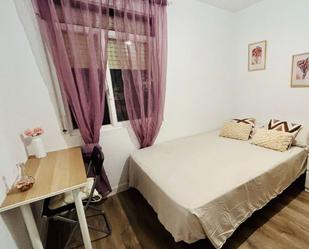 Bedroom of Flat to share in  Barcelona Capital  with Air Conditioner and Terrace