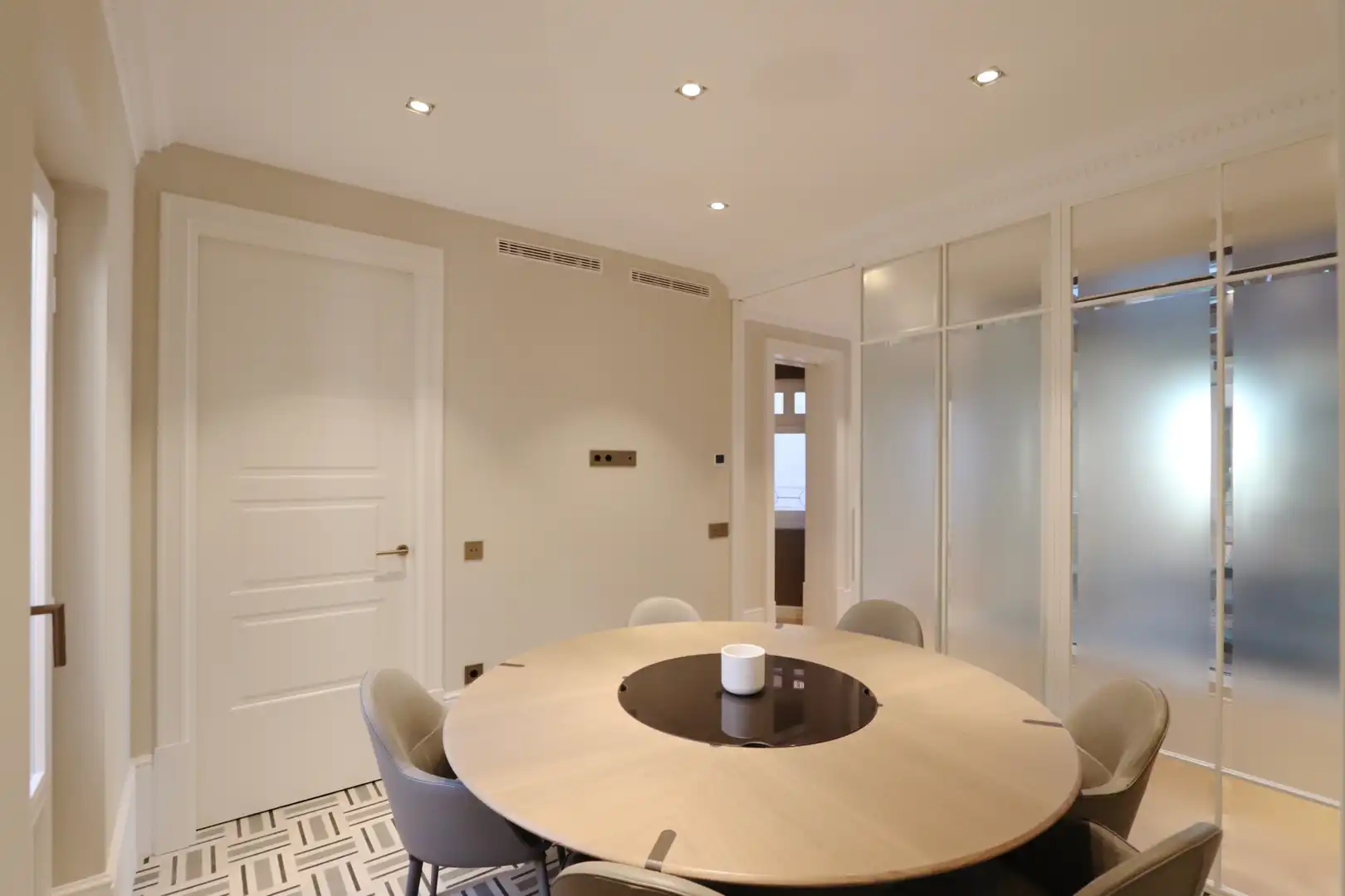 Comedor de Ático en venta en Madrid con Aire acondicionado, Calefacción y Jardín privado