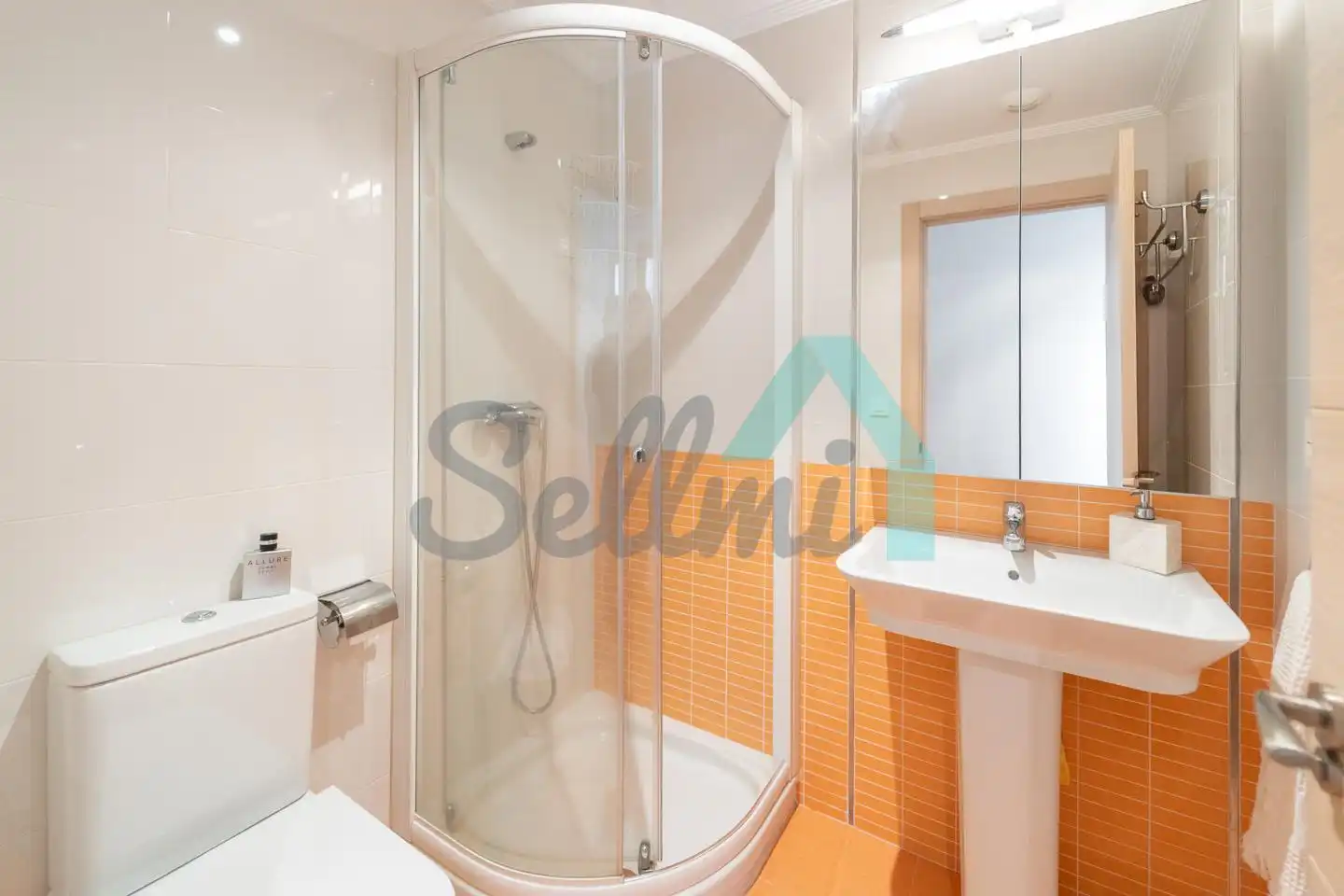 Bathroom of Flat for sale in Castropol  with Heating, Storage room and Furnished