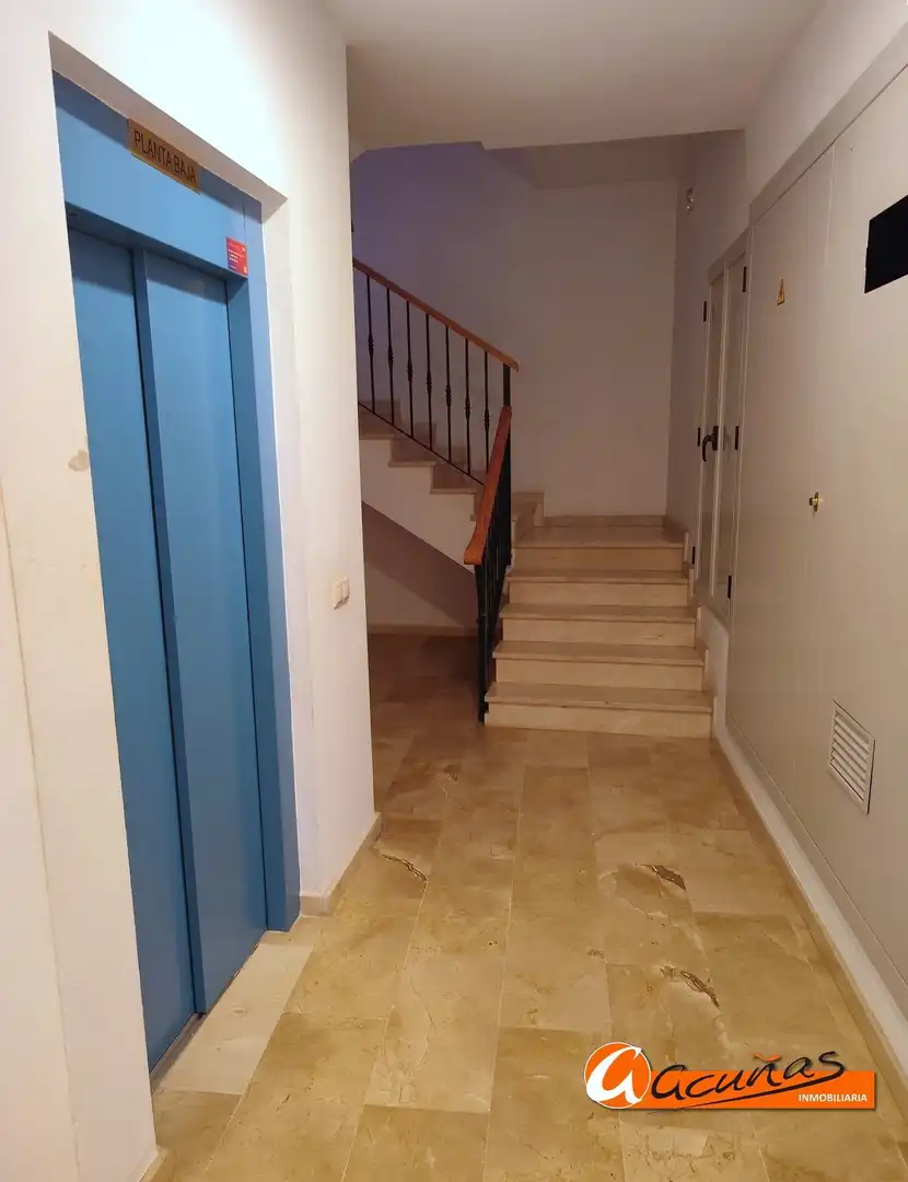 Flat with lift for sale in Alameda, imagen 3