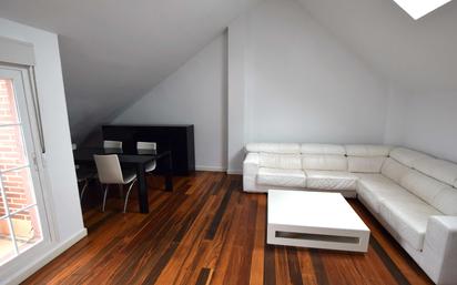 Attic to rent in Calle Goya, Golf - El Carralero