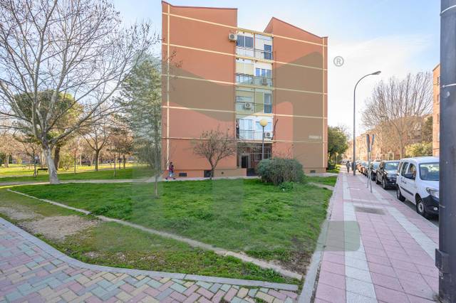 Planta baja en Venta en Del Parque en El Bercial