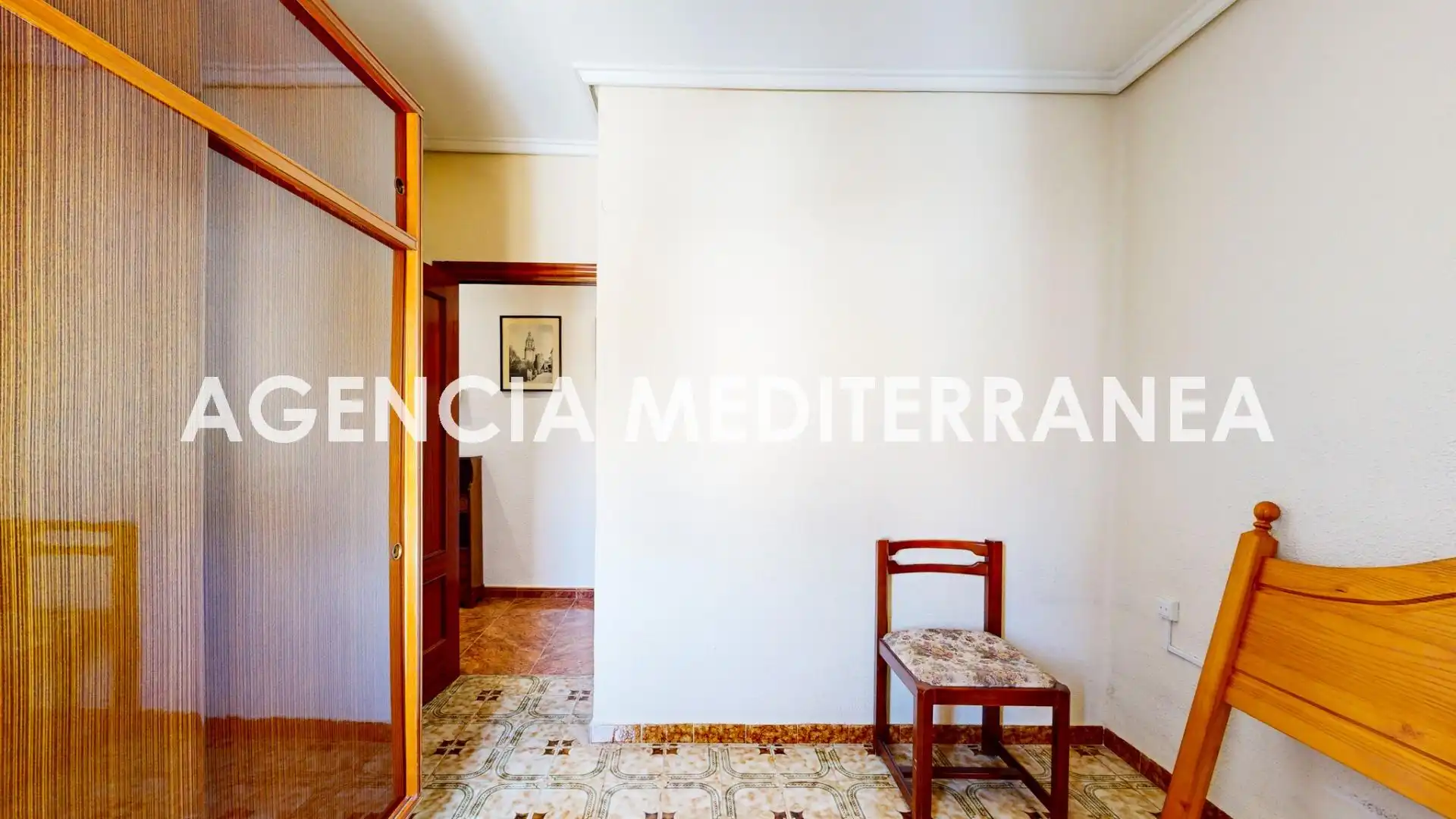 Bedroom of Flat for sale in Valencia  with Air Conditioner and Balcony