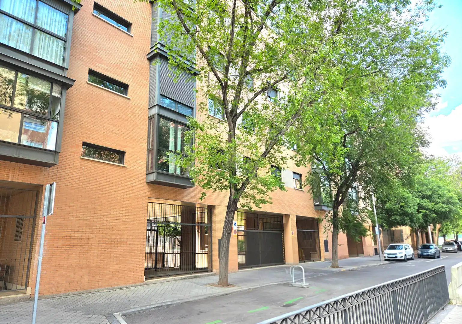 Vista exterior de Piso en venta en Madrid con Aire acondicionado, Calefacción y Jardín privado