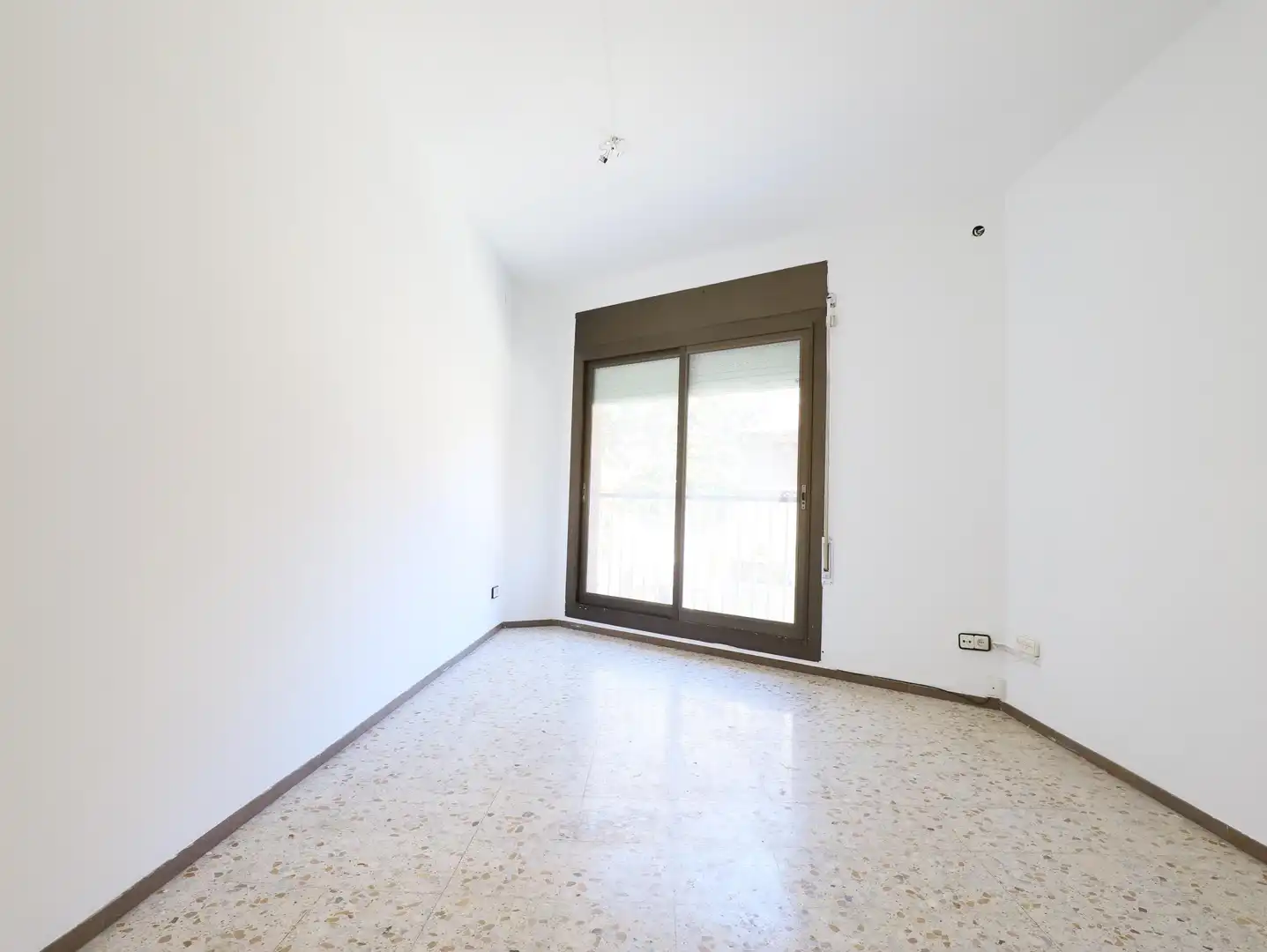 Habitación de Piso en venta en Esplugues de Llobregat con Balcón
