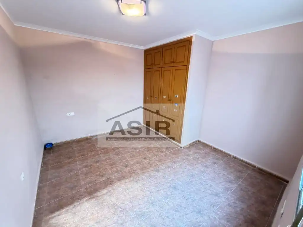 Casa amb piscina en venda a Calle Matilde Malo, imagen 24
