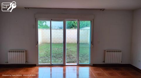 Foto 2 von Einfamilien-Reihenhaus zum Verkauf in Calle Antonio Machado, Cabezón de Pisuerga, Valladolid