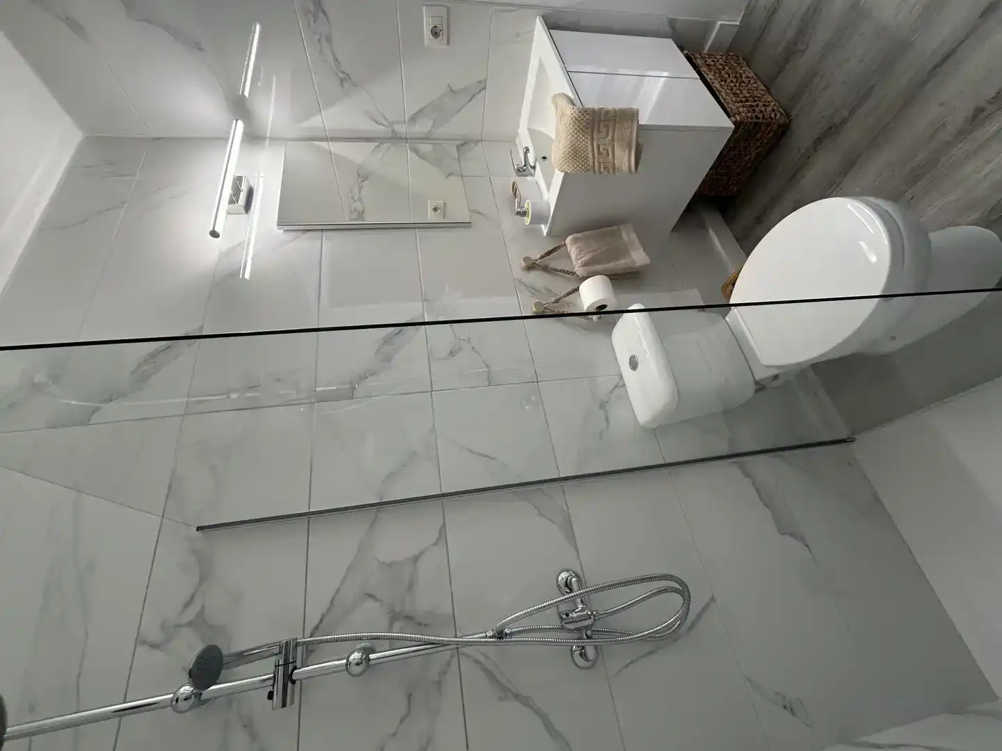 Bathroom of Flat for rent in Arona  with Air Conditioner and Swimming Pool
