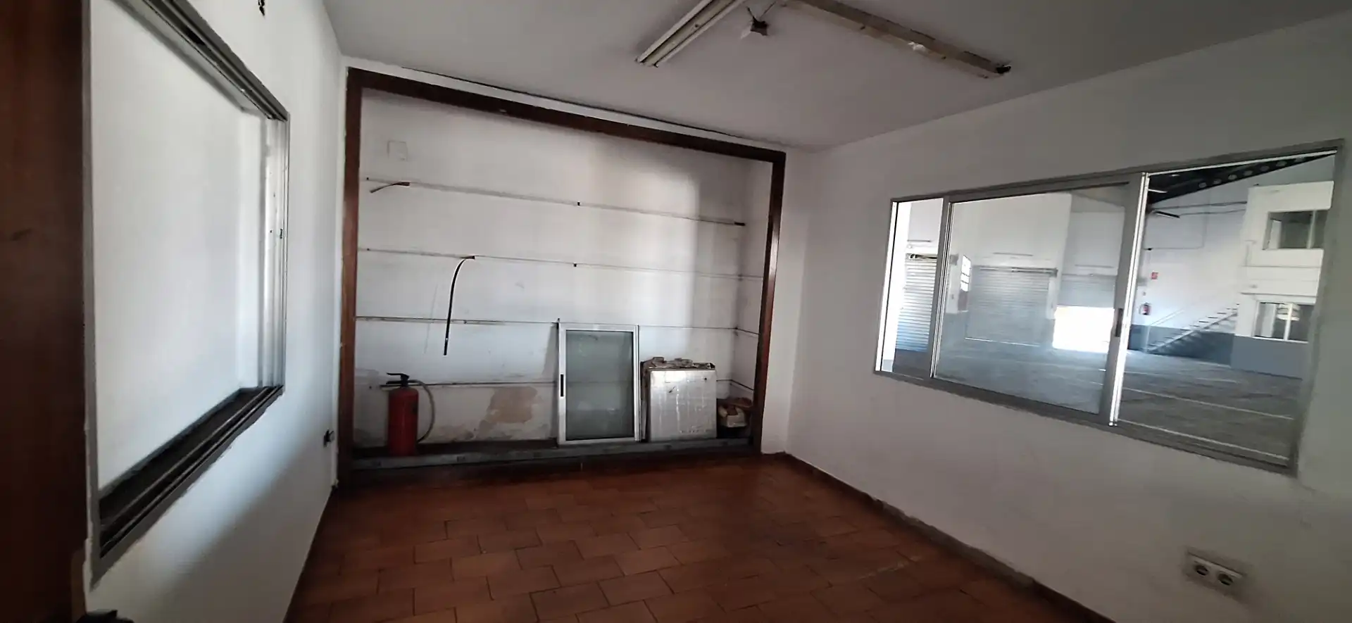 Industrial buildings for rent in Xirivella
