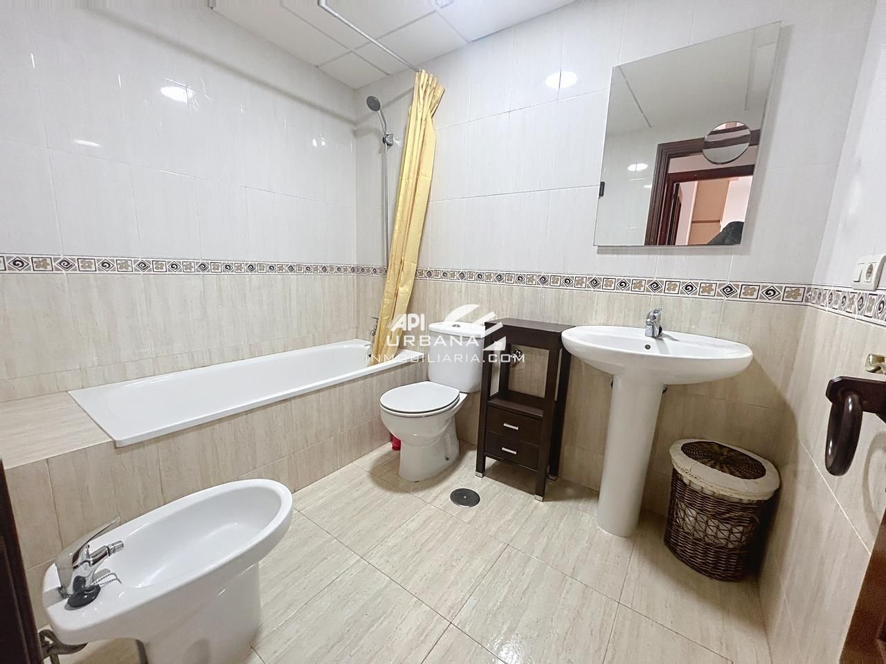 Bathroom of Flat for sale in Lucena  with Air Conditioner, Furnished and Balcony