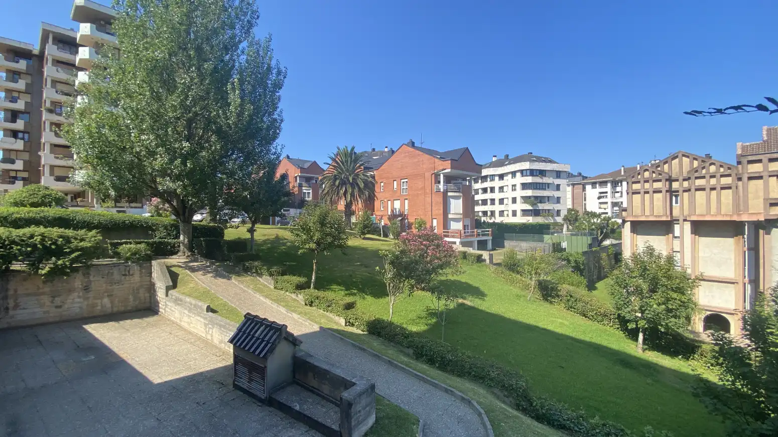 Außenansicht von Wohnung zum Verkauf in Santander mit Heizung, Privatgarten und Terrasse
