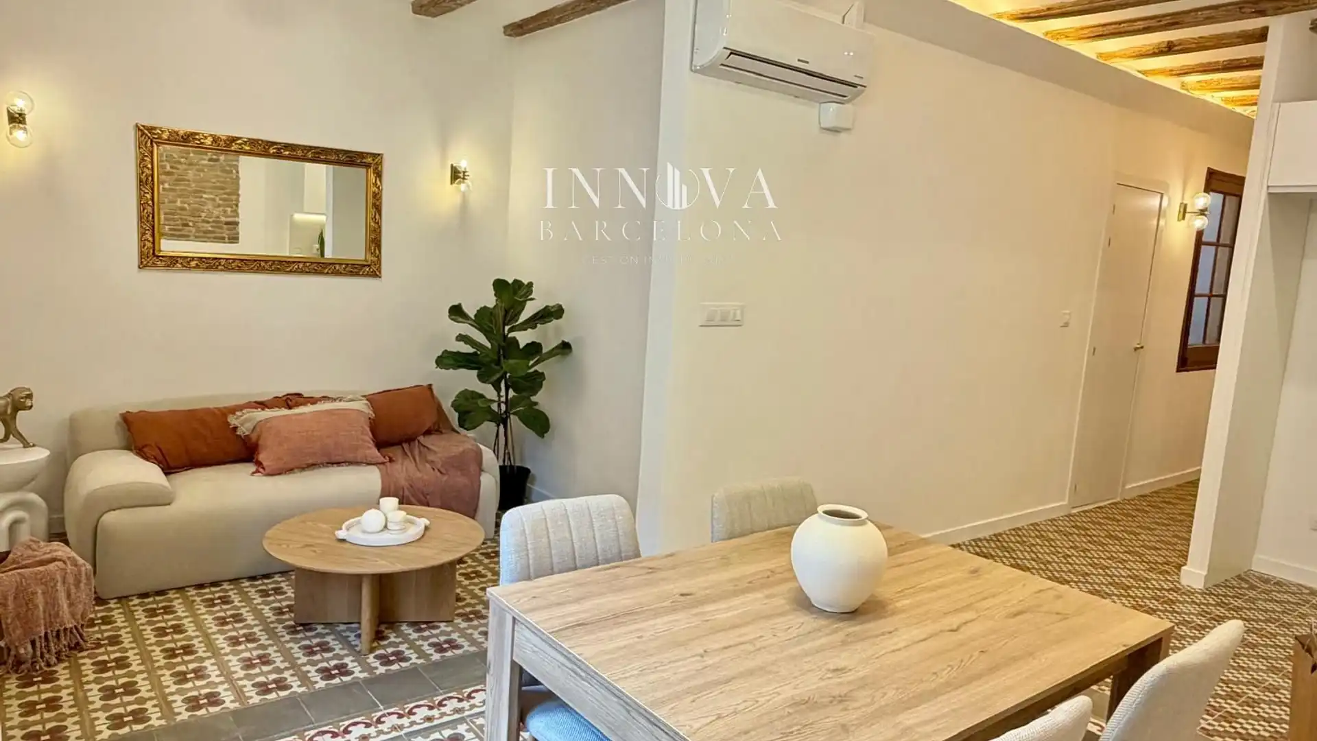 Pis en venda a Sant Gil, El Raval, Ciutat Vella