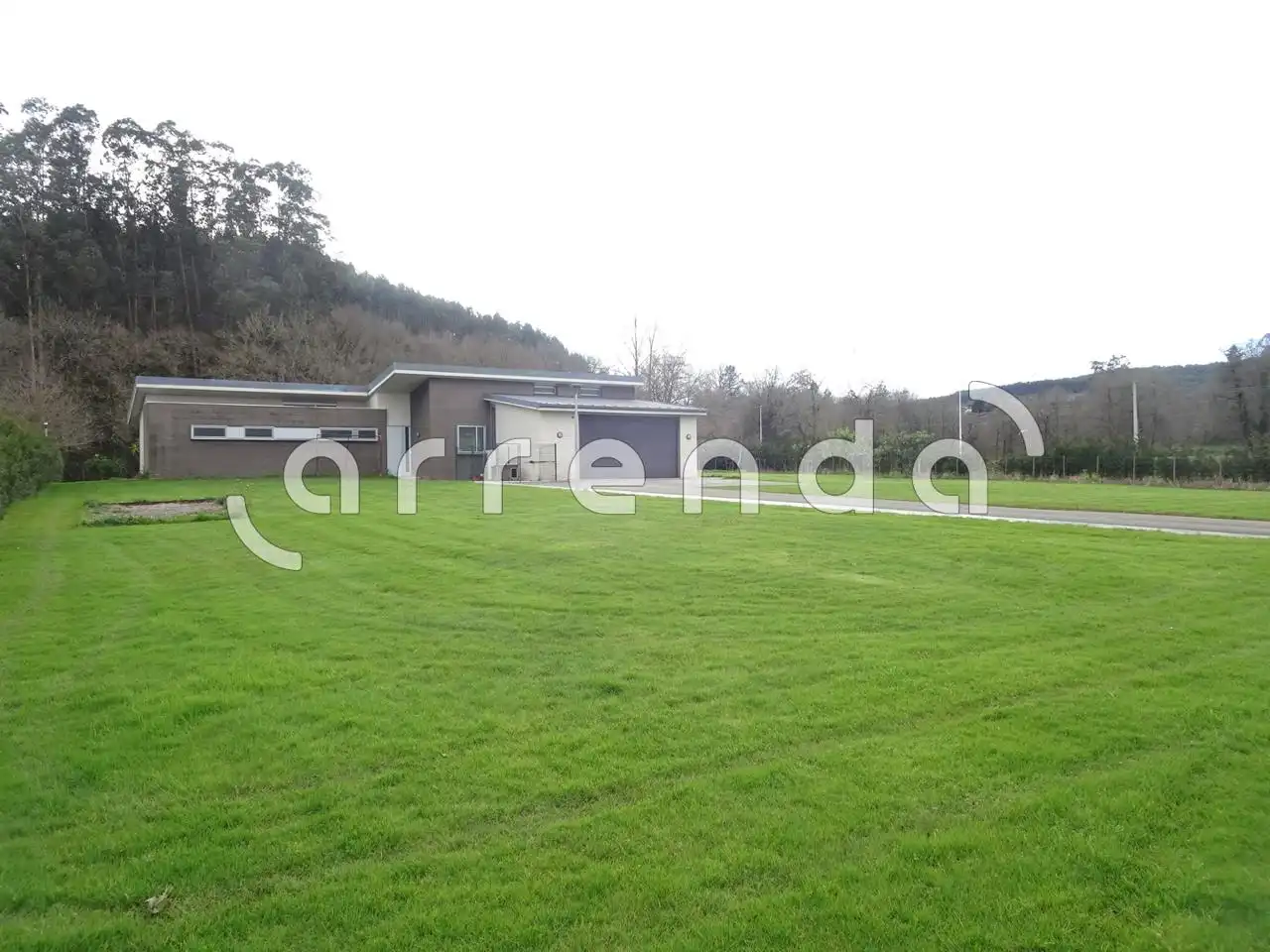 Casa o xalet de lloguer en Piélagos amb Jardí privat, Piscina i Moblat