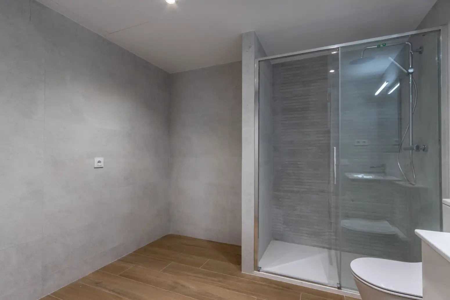 Bany de Casa o xalet en venda en Terrassa amb Aire condicionat, Calefacció i Terrassa