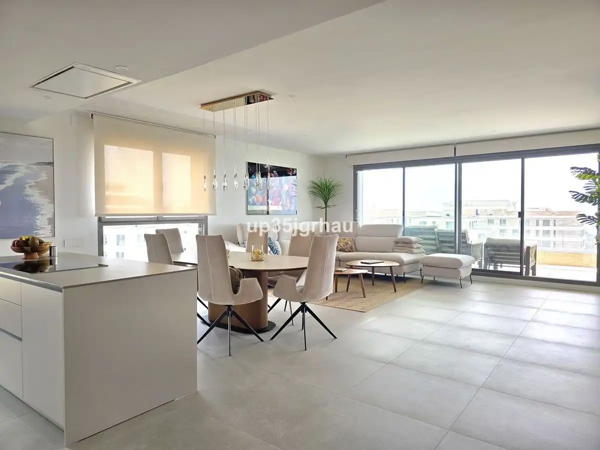 Apartament amb piscina en venda a Selwo, imagen 19
