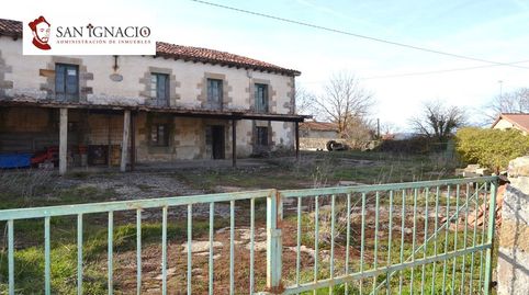 Foto 2 von Country house zum Verkauf in Valle de Valdebezana, Burgos