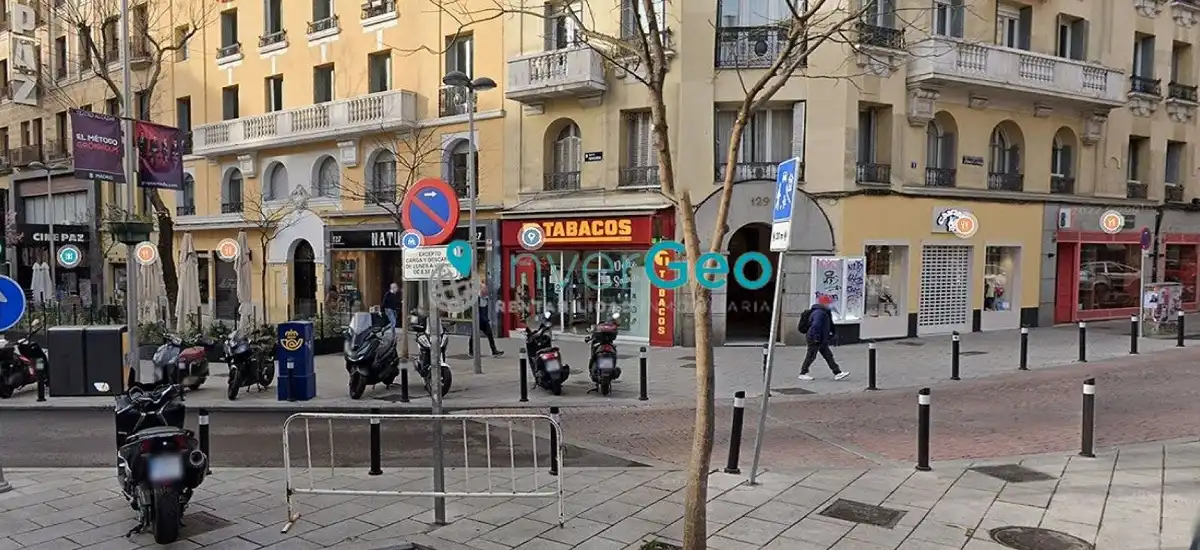 Local comercial en venta en Calle de Fuencarral, imagen 3