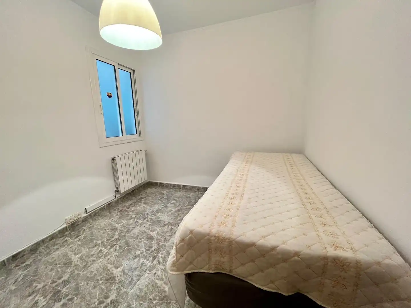 Habitación de Piso en venta en Badalona con Aire acondicionado y Calefacción