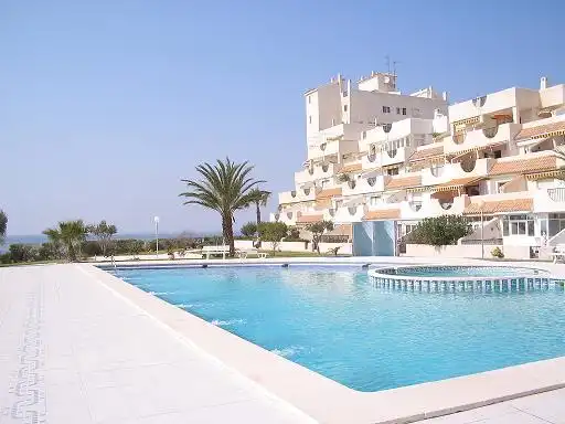 Piscina de Dúplex en venda en La Manga del Mar Menor amb Aire condicionat, Terrassa i Piscina