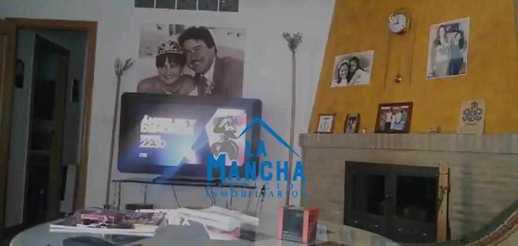 Sala d'estar de Casa adosada en venda en Pozohondo amb Aire condicionat, Calefacció i Terrassa