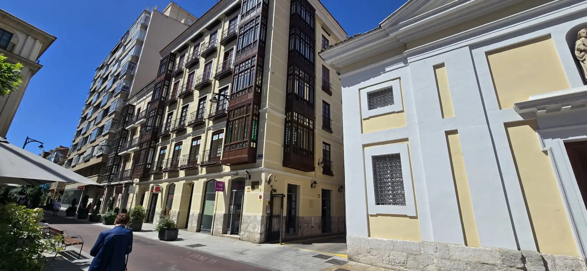 Exterior view of Garage for sale in Valladolid