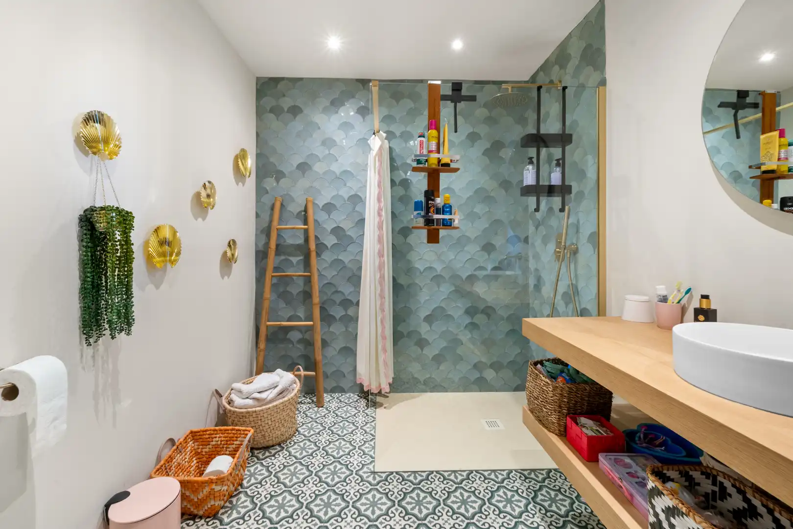 Bany de Casa o xalet en venda en Benalmádena amb Aire condicionat, Calefacció i Jardí privat