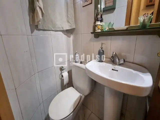 Bany de Casa o xalet en venda en Colmenar Viejo amb Aire condicionat, Calefacció i Jardí privat