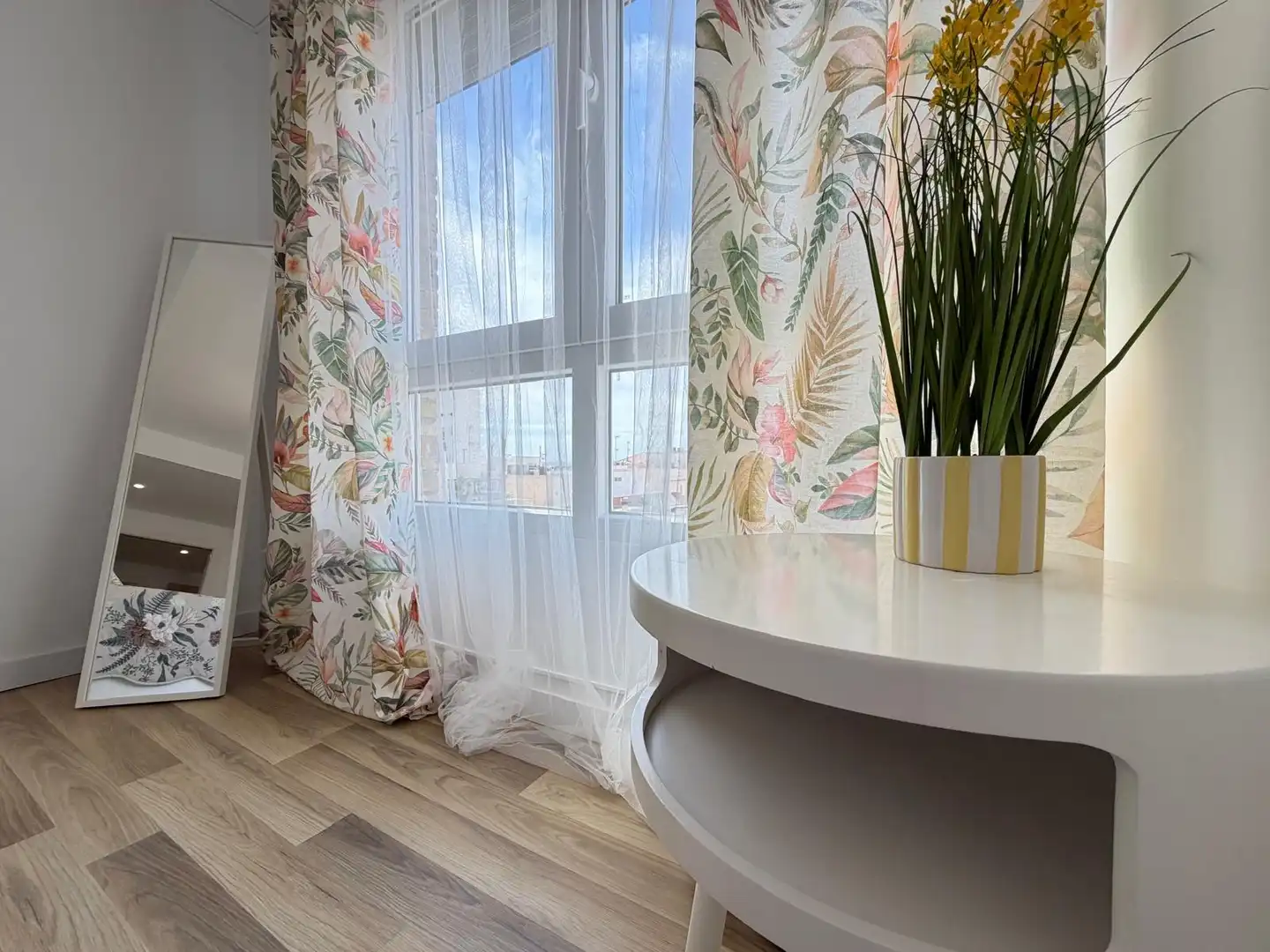 Sala de estar de Ático en venta en Torrevieja con Aire acondicionado, Calefacción y Amueblado