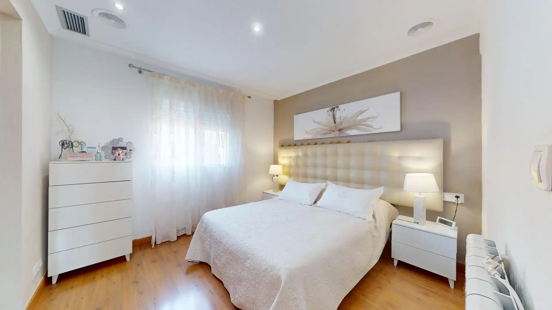 Schlafzimmer von Einfamilien-Reihenhaus zum Verkauf in Elche / Elx mit Privatgarten, Terrasse und Gemeinschaftspool