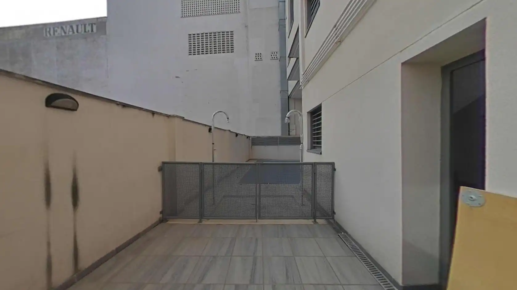 Parking of Flat for sale in Madrid  with Air Conditioner, Heating and Storage room