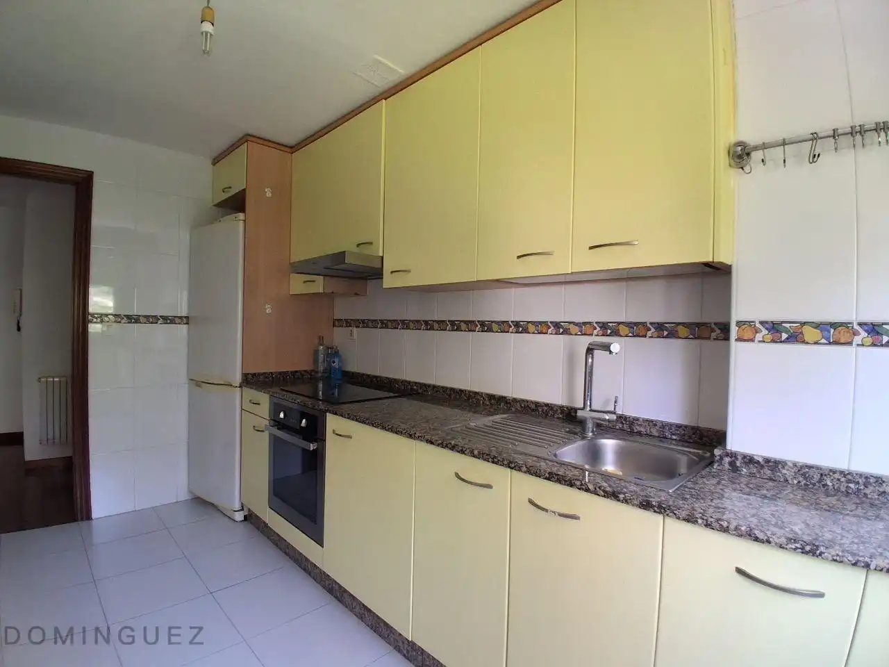 Kitchen of Flat for rent in Vigo   with Heating and Storage room