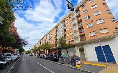 Außenansicht von Wohnung zum verkauf in Castellón de la Plana / Castelló de la Plana mit Terrasse und Balkon