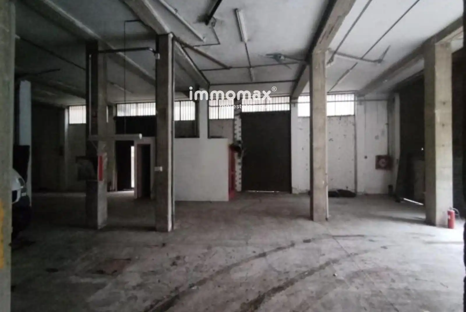 Nau industrial en venda en Sant Feliu de Llobregat