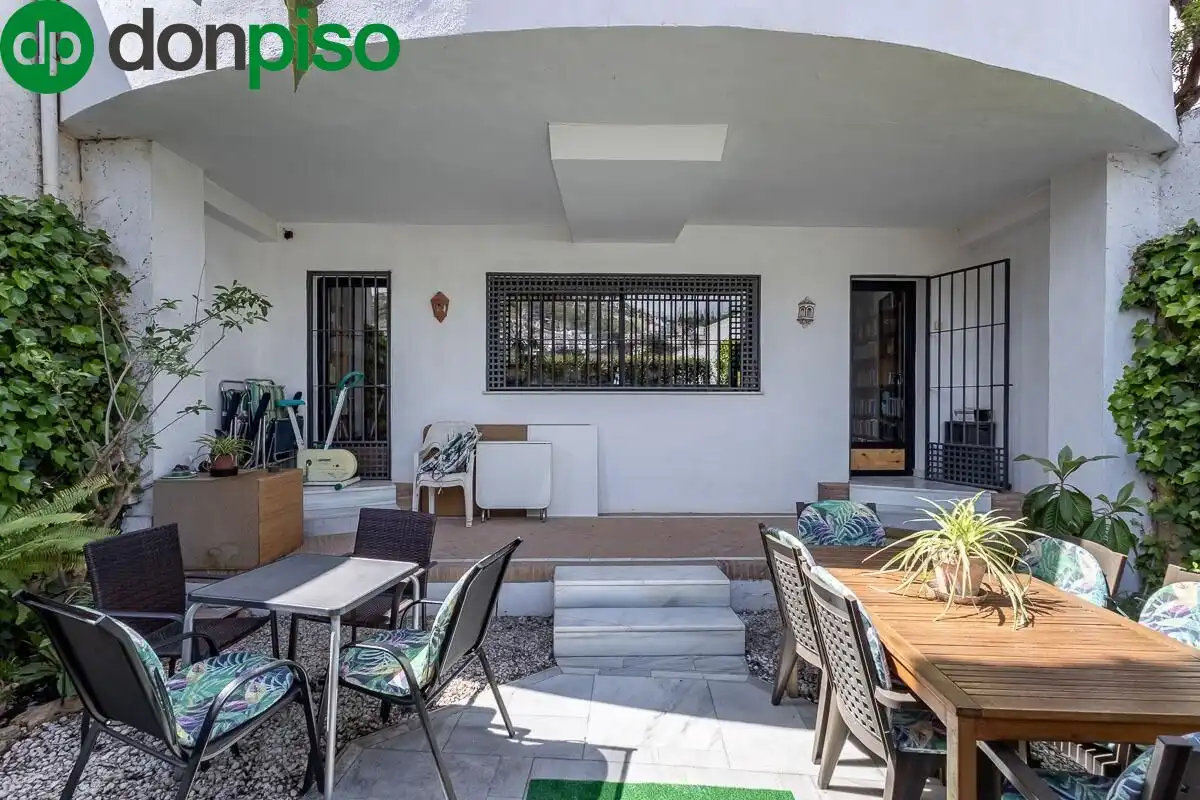 Terrassa de Casa o xalet en venda en Granada amb Aire condicionat, Calefacció i Terrassa