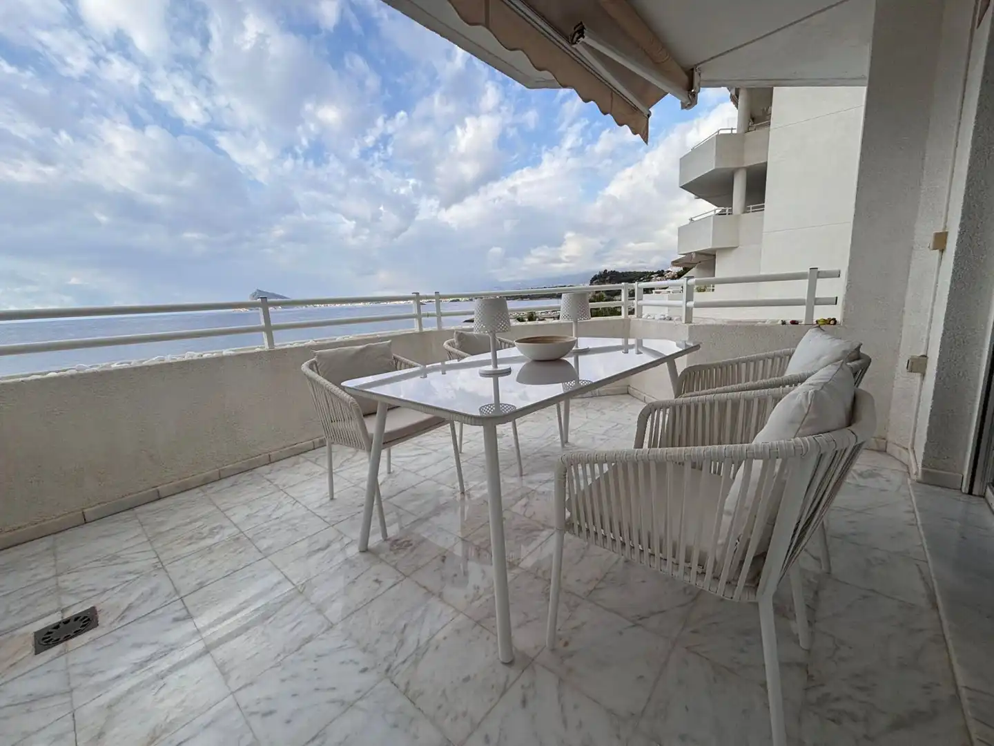 Terraza de Apartamento de alquiler en Altea con Aire acondicionado, Calefacción y Amueblado