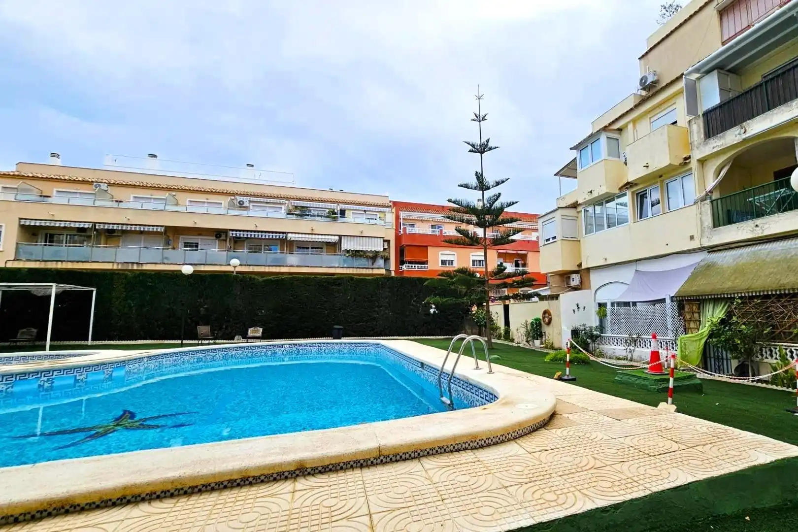 Ático con piscina en venta en Calle MARCELINA 46, imagen 7