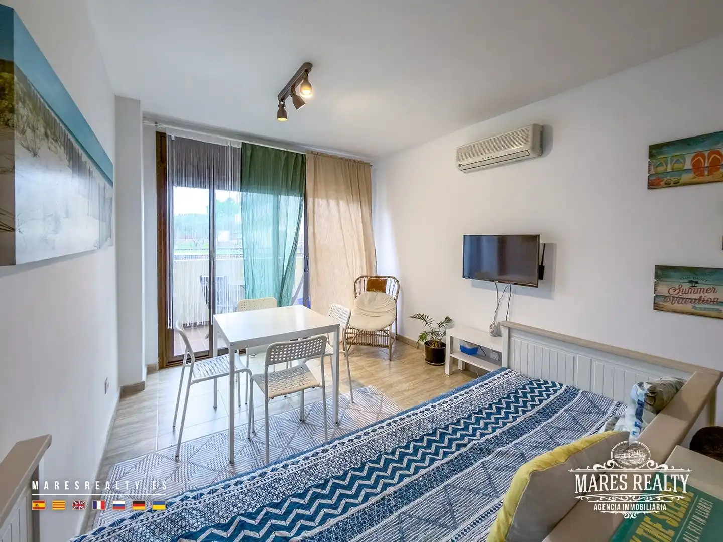 Balcony of Flat for sale in Lloret de Mar  with Air Conditioner and Heating