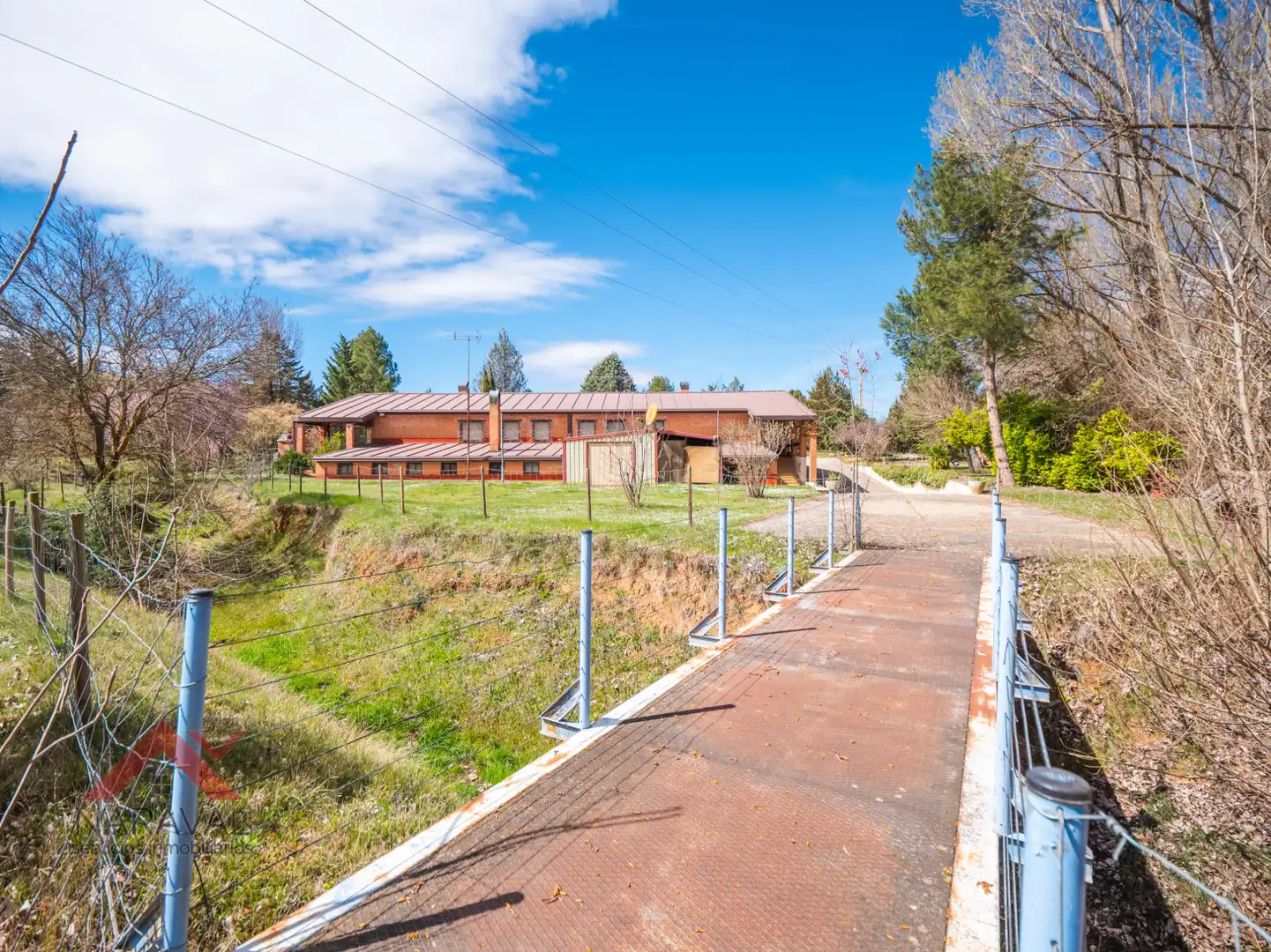 Vista exterior de Casa o xalet en venda en Burgo de Osma - Ciudad de Osma amb Calefacció, Jardí privat i Terrassa