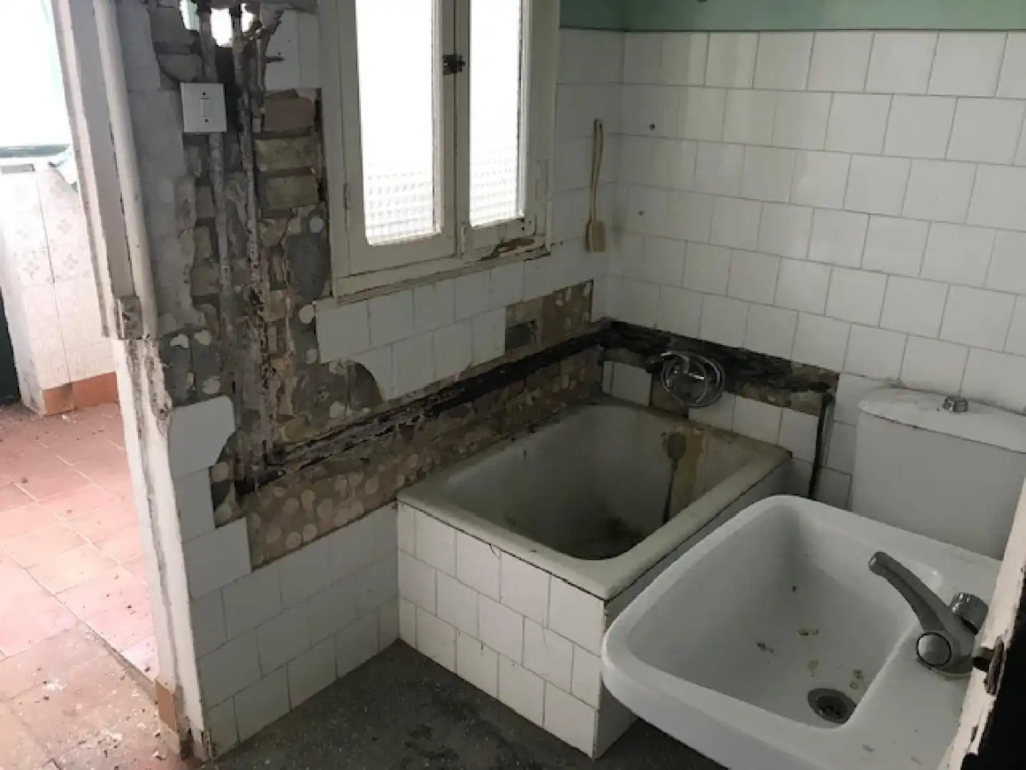 Bathroom of Houses for sale in La Roda de Andalucía