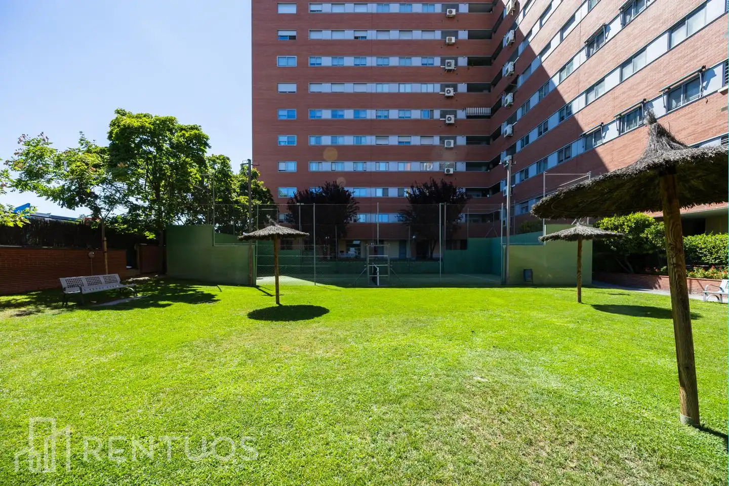 Vista exterior de Piso de alquiler en Madrid con Aire acondicionado, Calefacción y Terraza