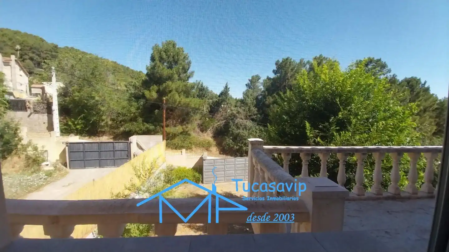 Terrassa de Casa o xalet en venda en El Tiemblo  amb Jardí privat i Terrassa