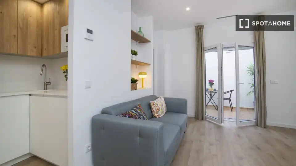 Room in Barrio de Benicalap