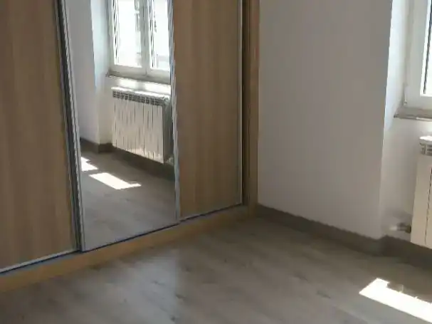 Schlafzimmer von Wohnungen zur Miete in León Capital  mit Balkon