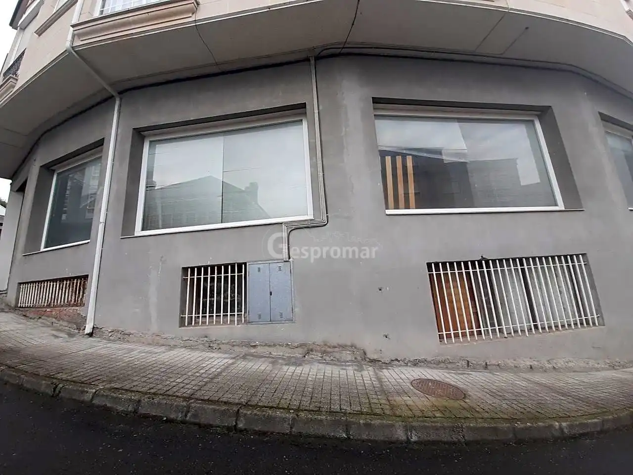 Außenansicht von Geschaftsraum zum Verkauf in Castro Caldelas