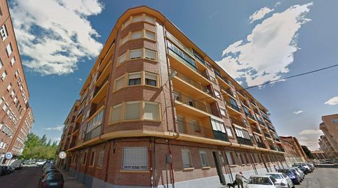 Foto 3 de Piso en venta en Bailen, San Antonio, Palencia Capital